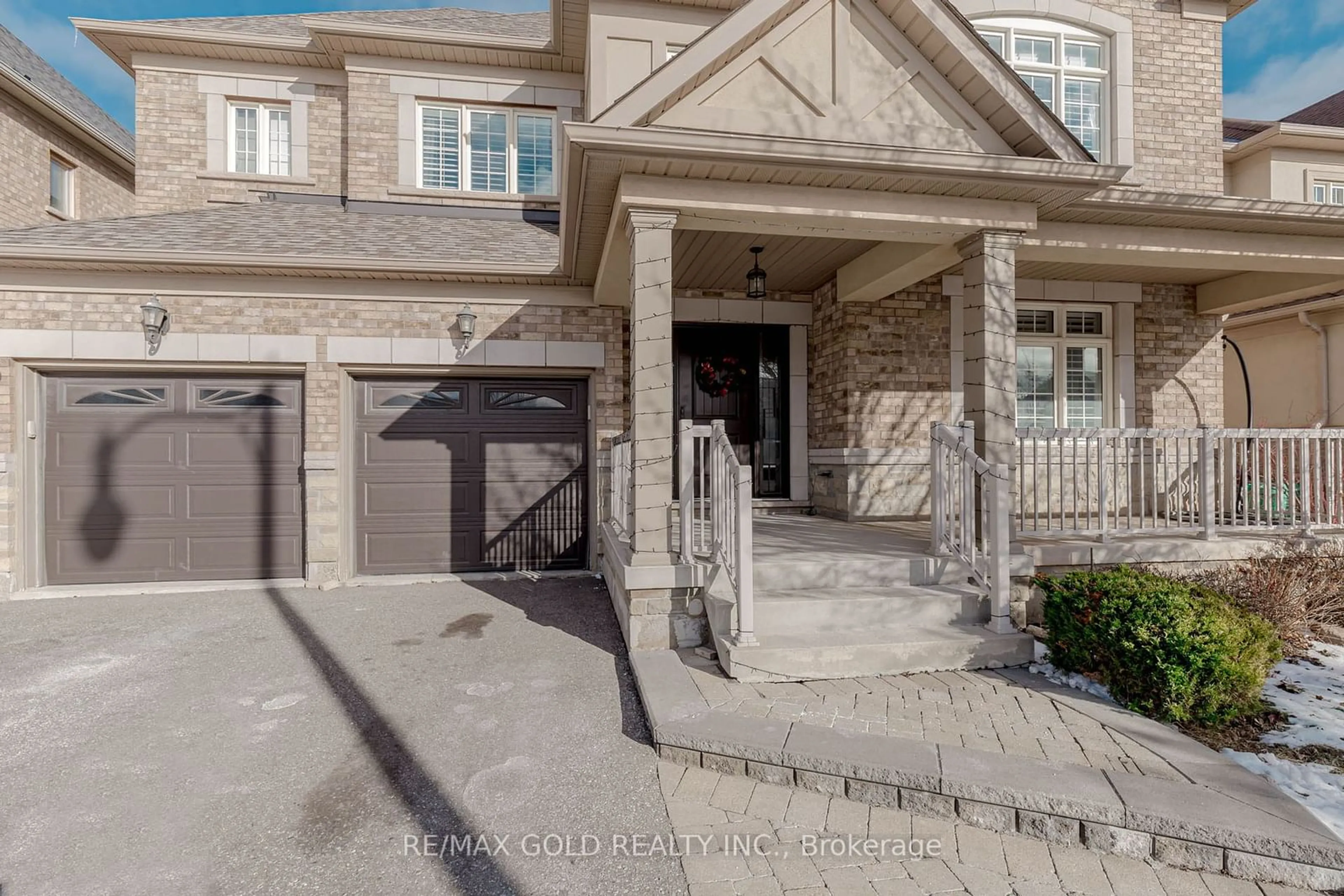 Unknown for 99 Royal West Dr, Brampton Ontario L6X 0V8