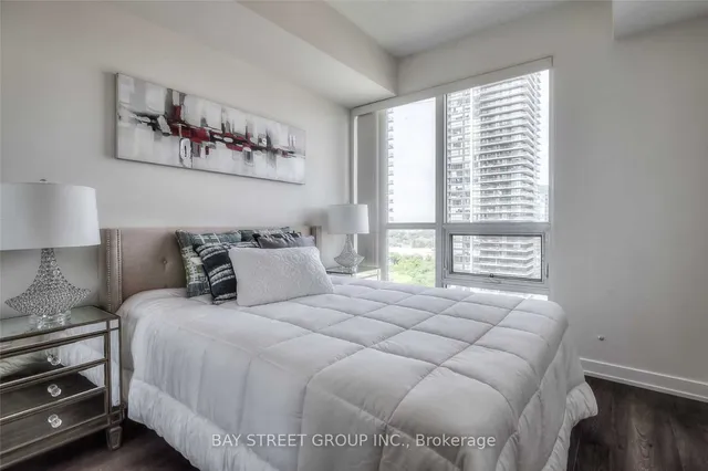 Additional property image - 2200 Lakeshore Blvd Unit 2607