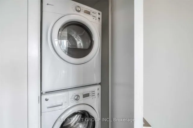 Additional property image - 2200 Lakeshore Blvd Unit 2607