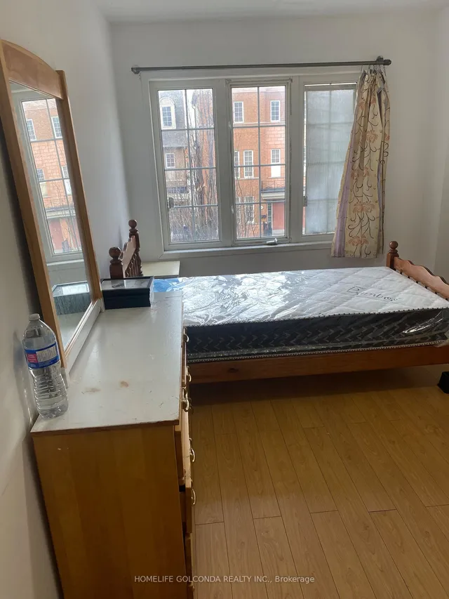 Additional property image - 13 Aldwinckle Hts