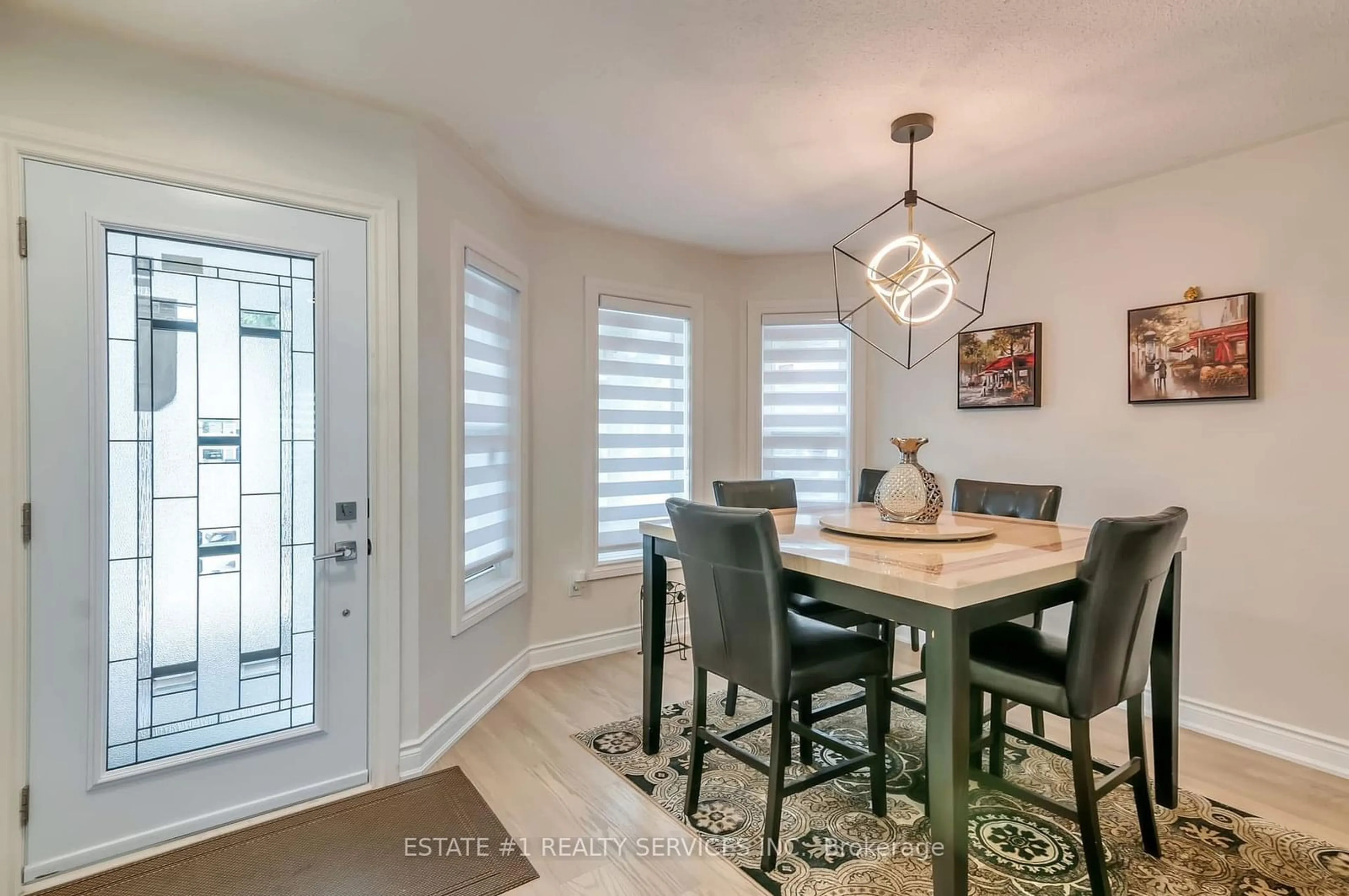 Dining room, unknown for 68 Ponymeadow Way, Brampton Ontario L6X 0M3