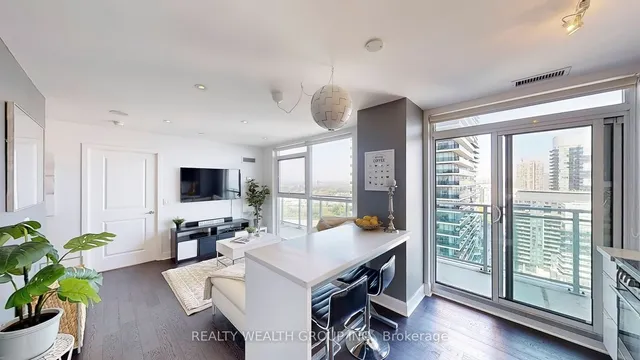Additional property image - 33 Shore Breeze Dr Unit 2108