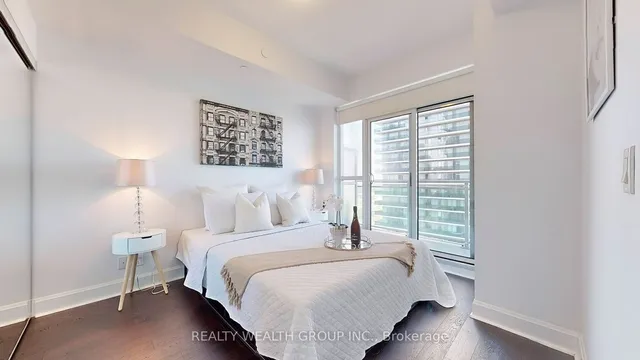 Additional property image - 33 Shore Breeze Dr Unit 2108