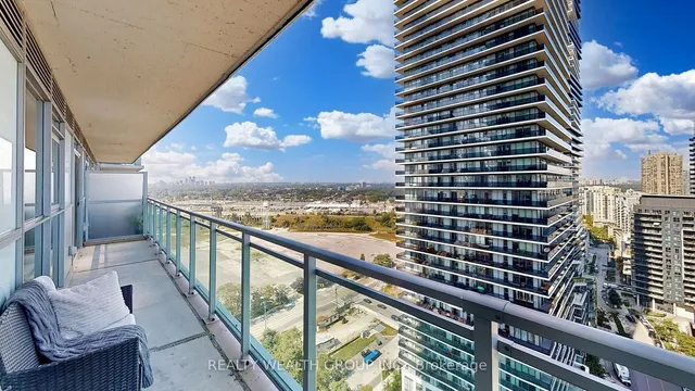 Additional property image - 33 Shore Breeze Dr Unit 2108