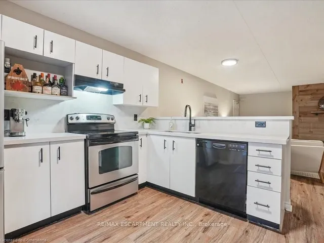 Additional property image - 4025 Kilmer Dr Unit 105