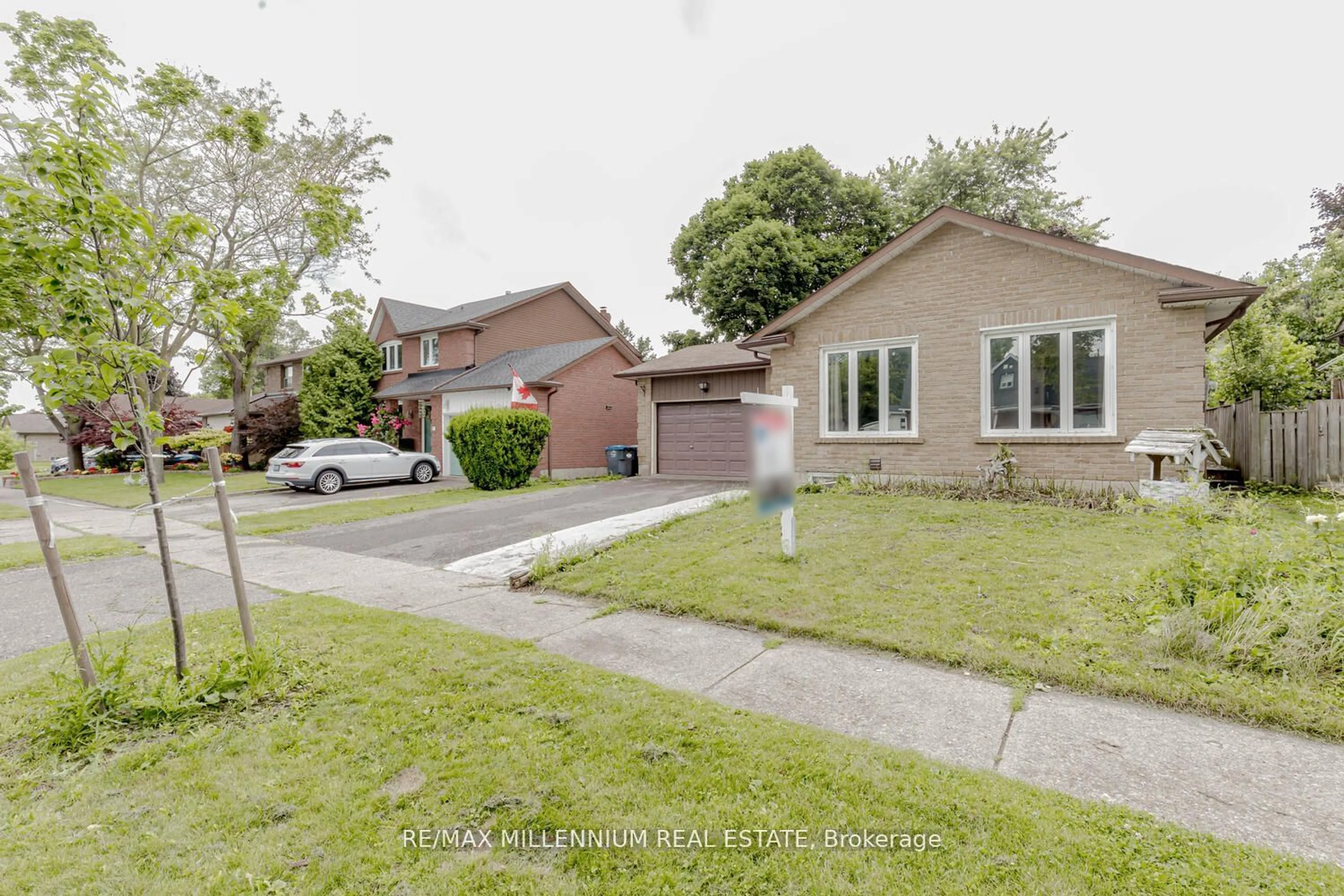 Unknown for 34 Archibald St, Brampton Ontario L6X 1L9