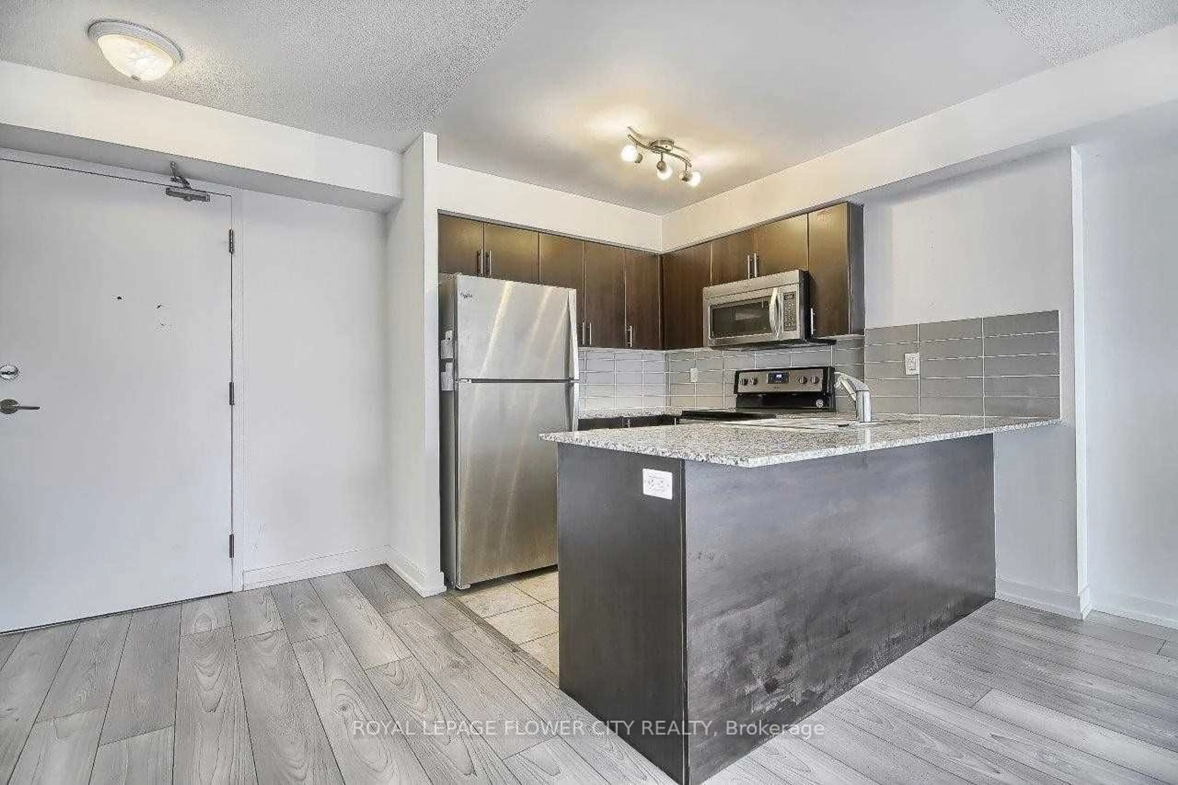 Open concept kitchen, unknown for 1410 Dupont St #2002, Toronto Ontario M6H 0B6