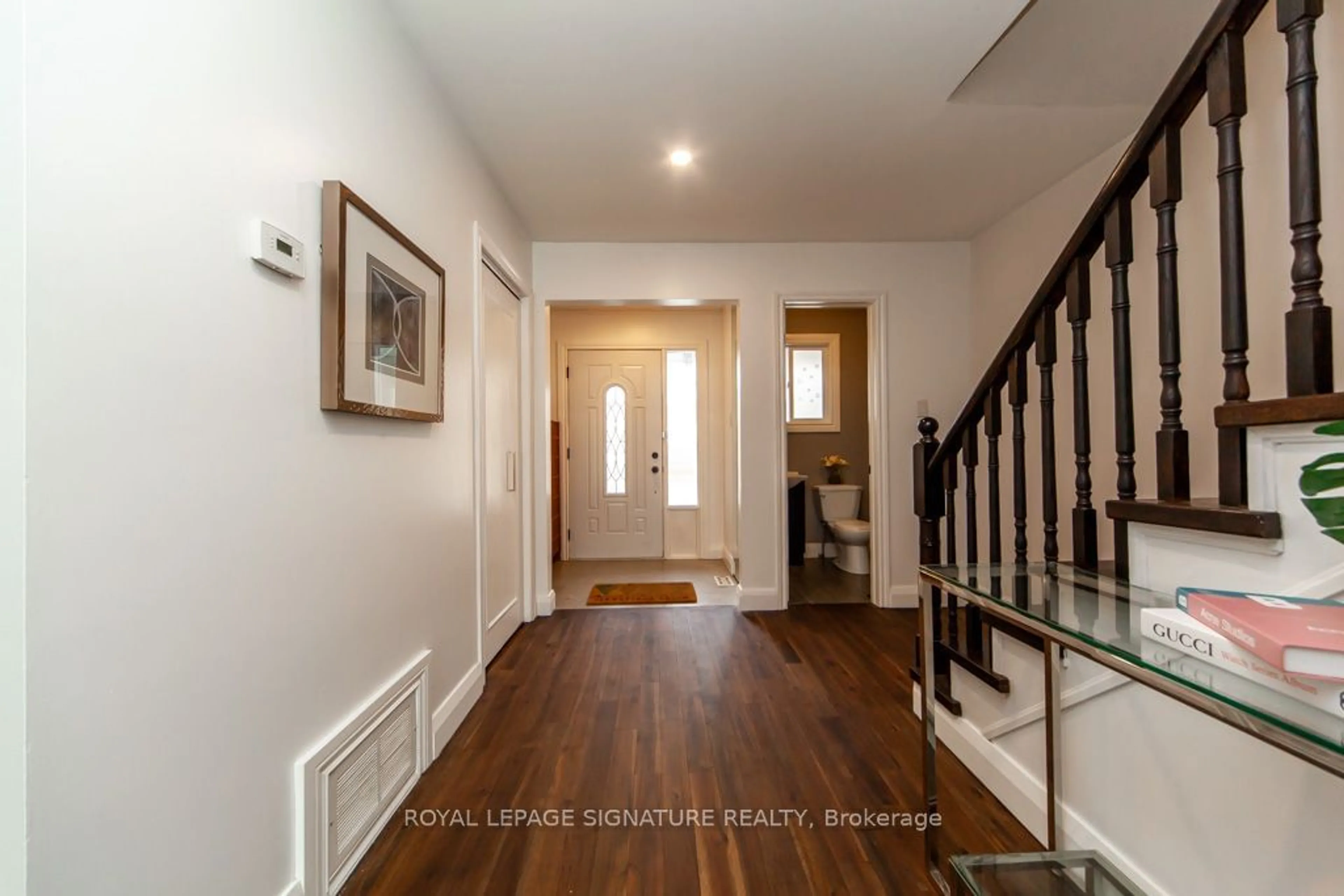 Indoor entryway for 2446 Cobbinshaw Circ, Mississauga Ontario L5N 2G3