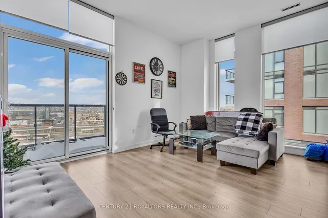 Additional property image - 10 Lagerfeld Dr