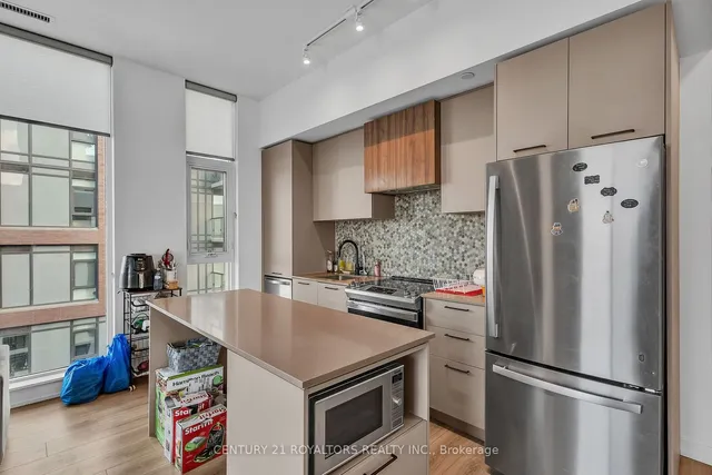 Additional property image - 10 Lagerfeld Dr