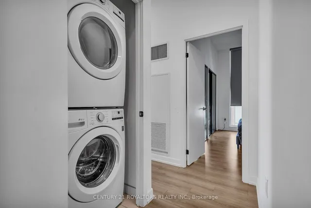 Additional property image - 10 Lagerfeld Dr