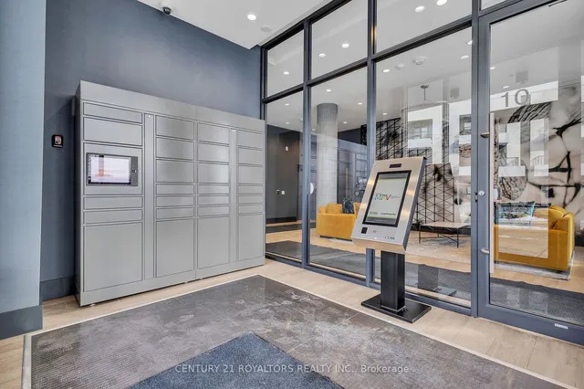 Additional property image - 10 Lagerfeld Dr