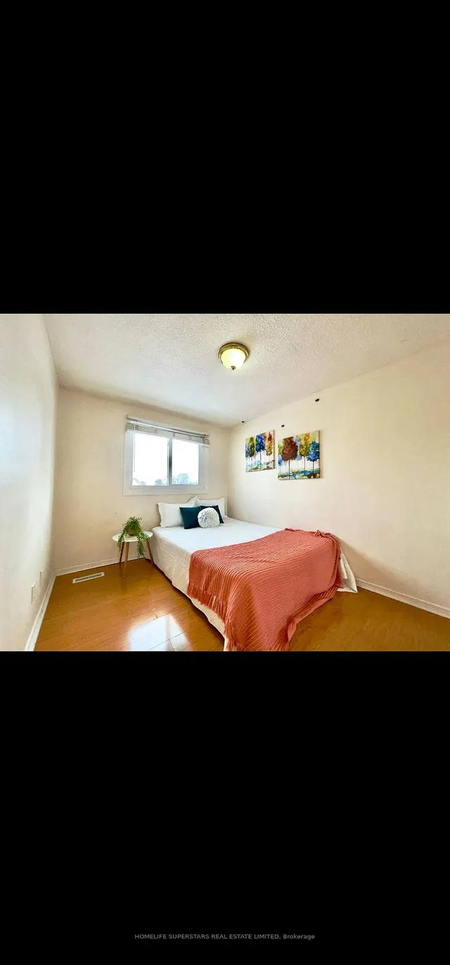 Additional property image - 8 Maraboo Crt