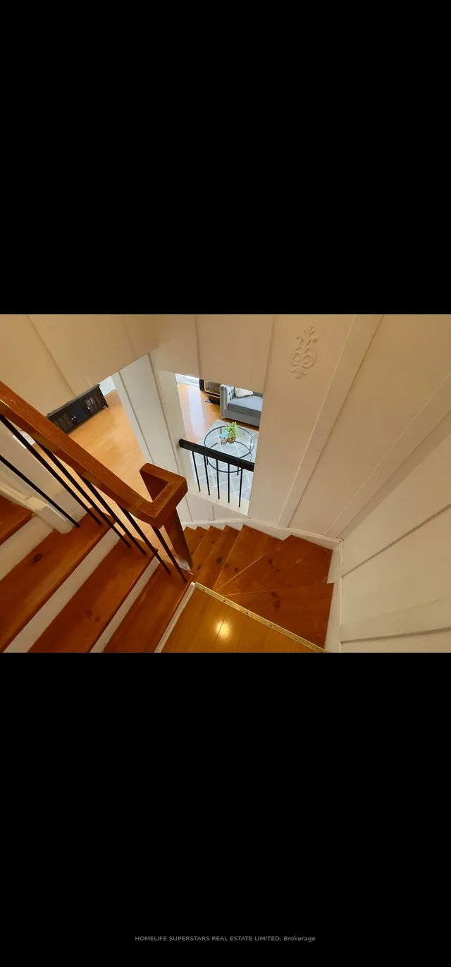 Additional property image - 8 Maraboo Crt