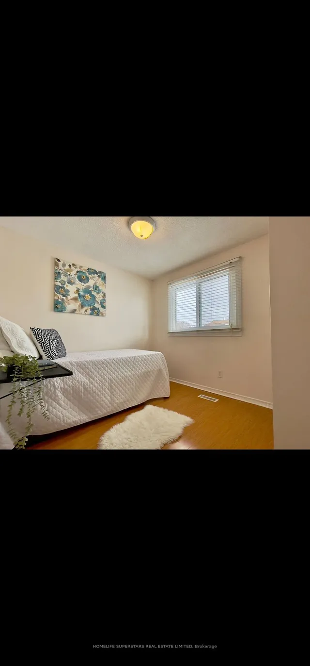 Additional property image - 8 Maraboo Crt