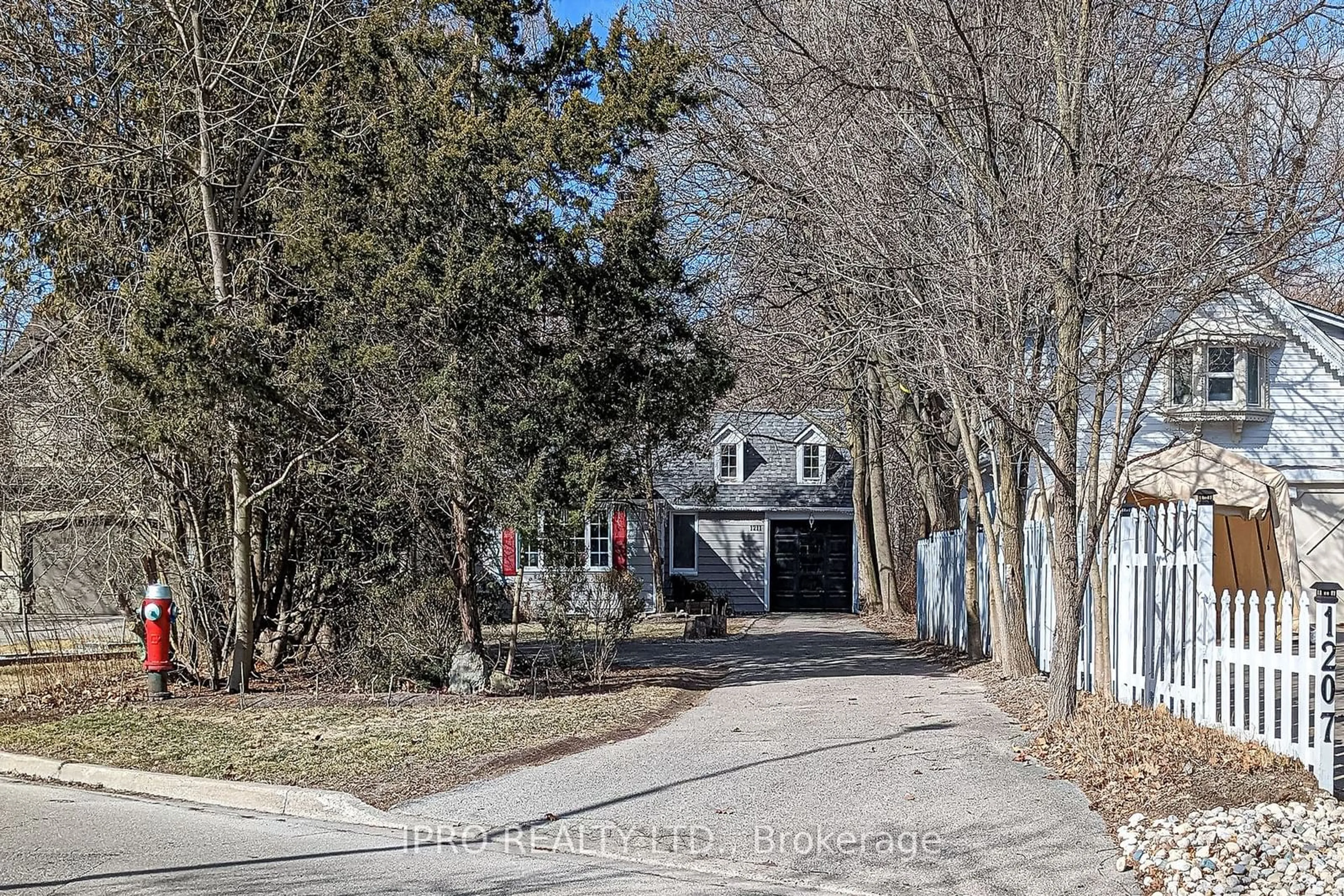 Unknown for 1211 Lorne Park Rd, Mississauga Ontario L5H 3A7