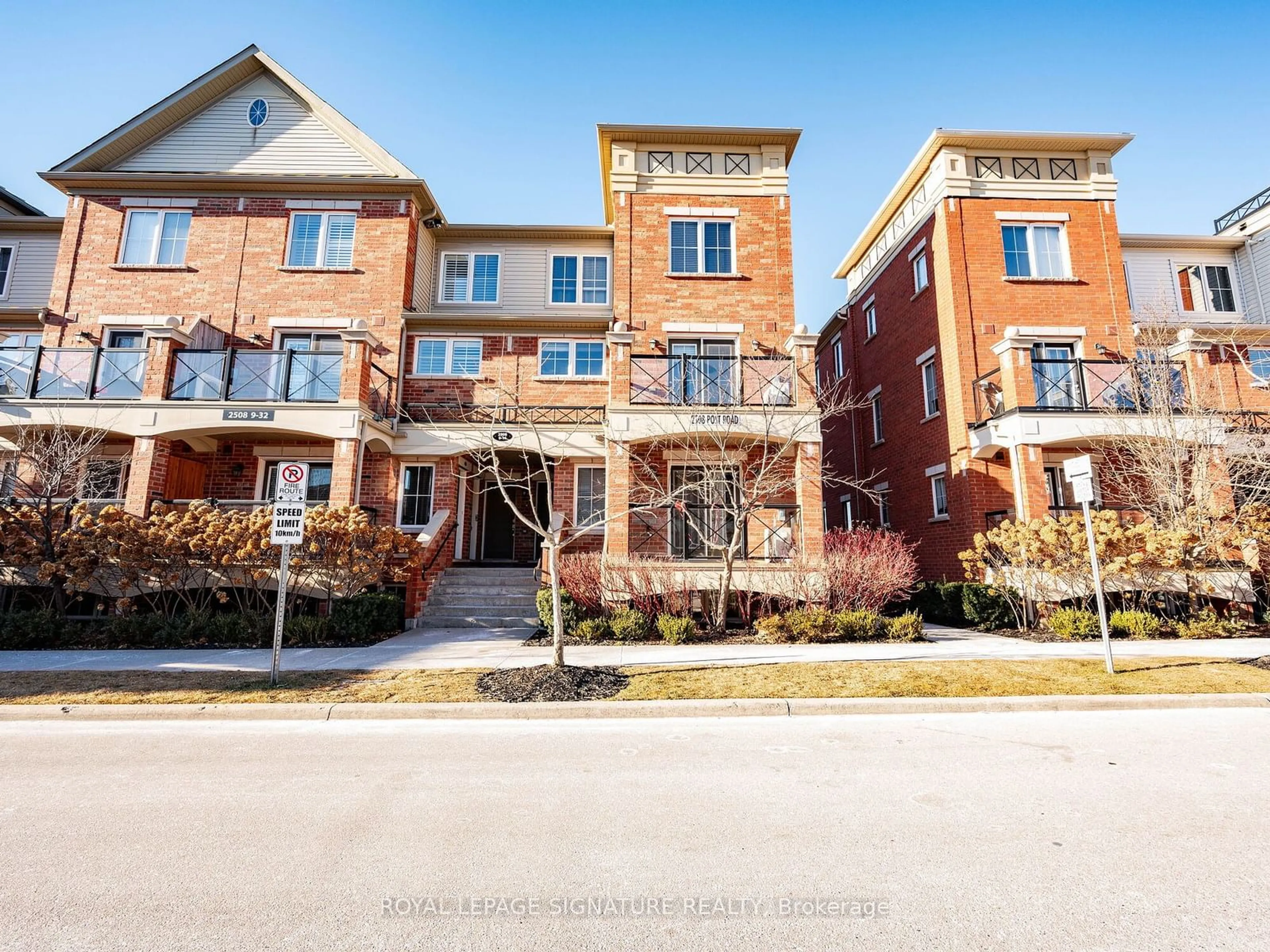 Home with brick exterior material, street for 2508 Post Rd #11, Oakville Ontario L6J 0J2