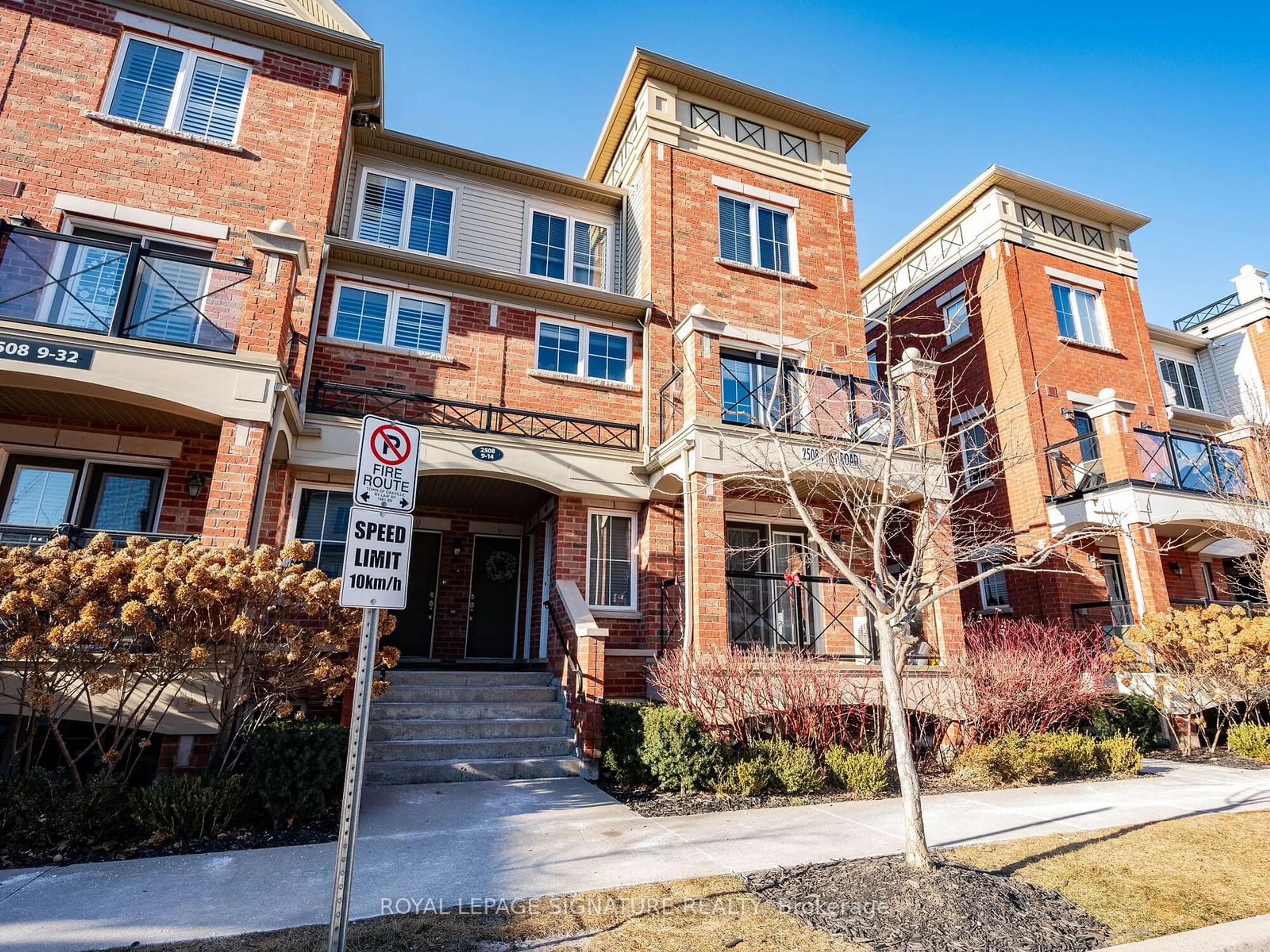 Home with brick exterior material, street for 2508 Post Rd #11, Oakville Ontario L6J 0J2