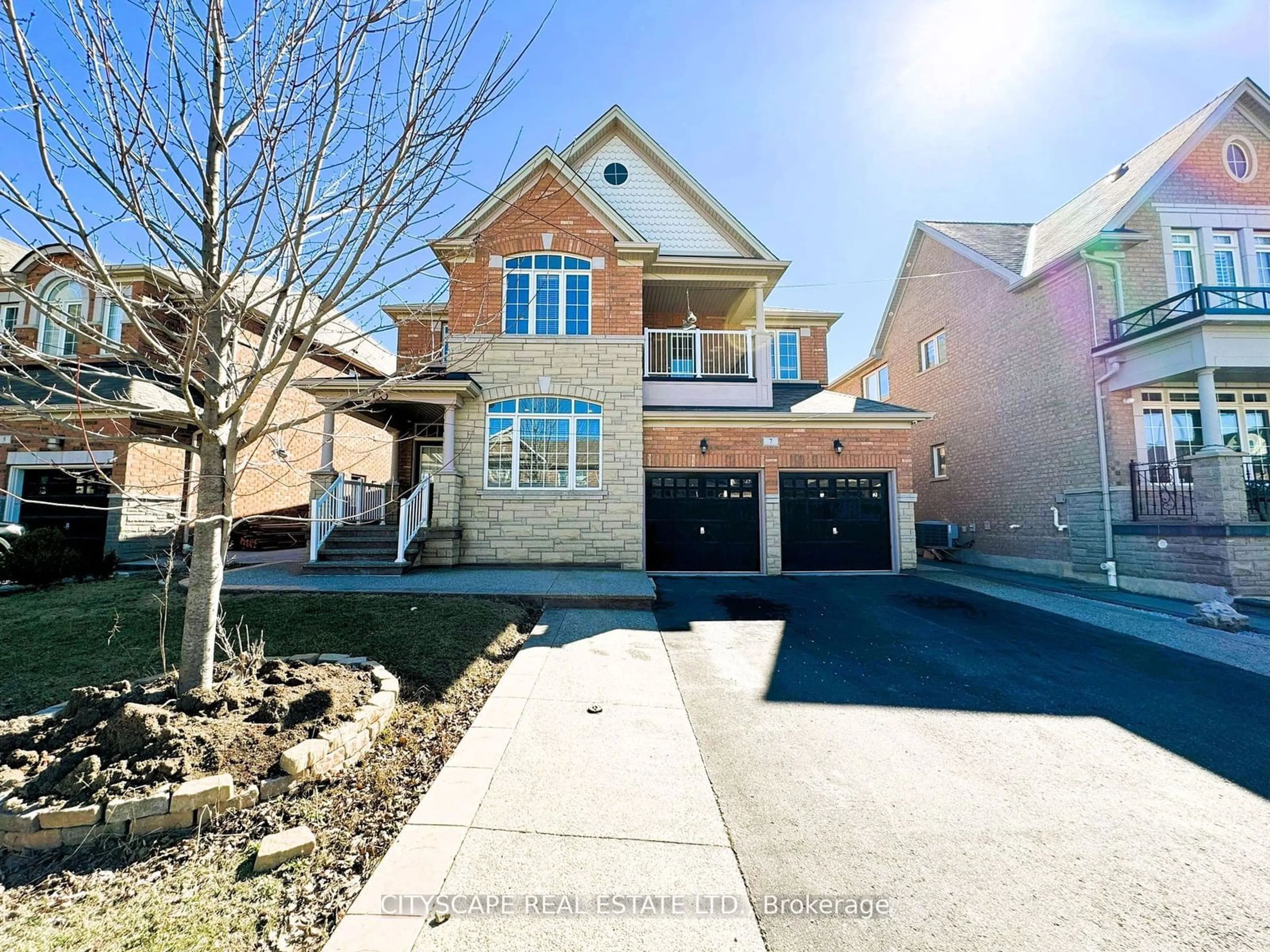 Home with brick exterior material, street for 7 Attraction Dr, Brampton Ontario L6Y 2Z8