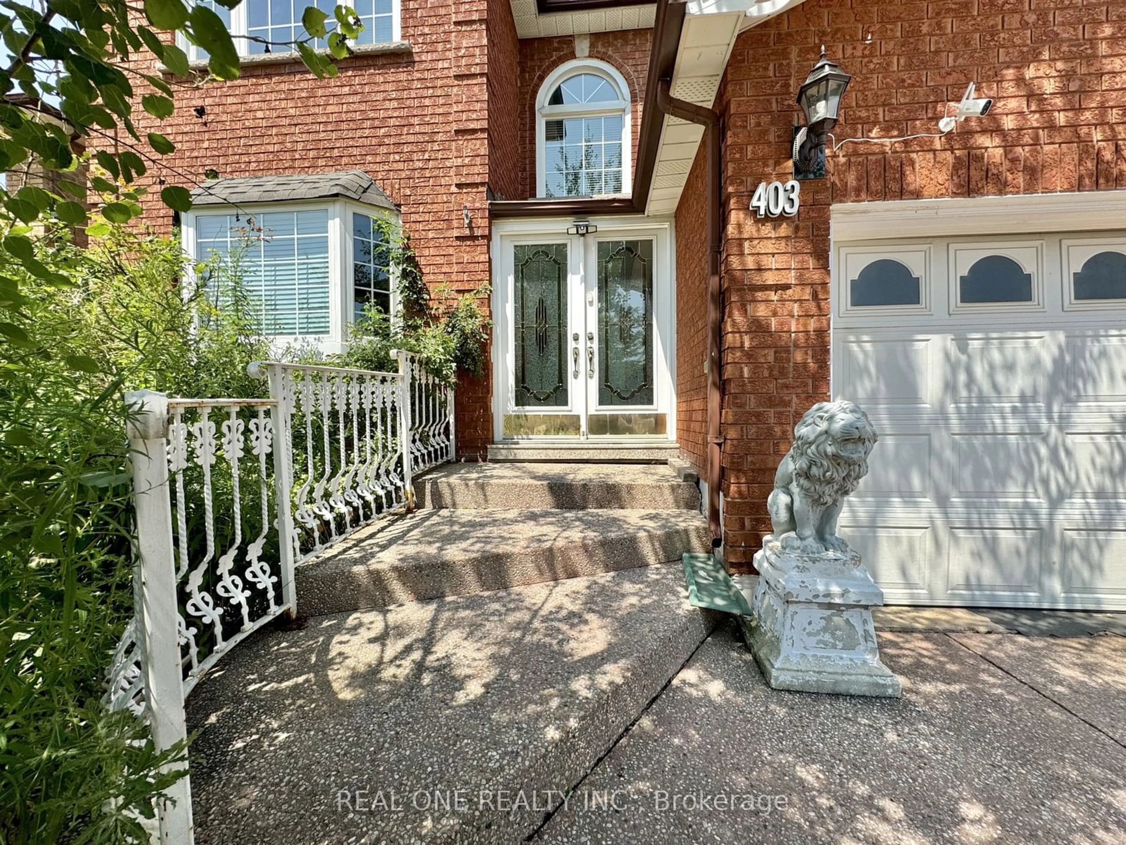 Unknown for 403 Glenashton Dr, Oakville Ontario L6H 4V7