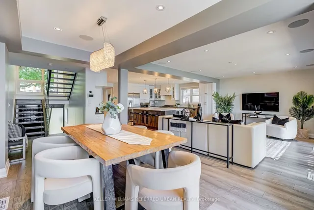Additional property image - 399 Lake Promenade