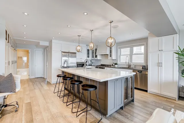 Additional property image - 399 Lake Promenade