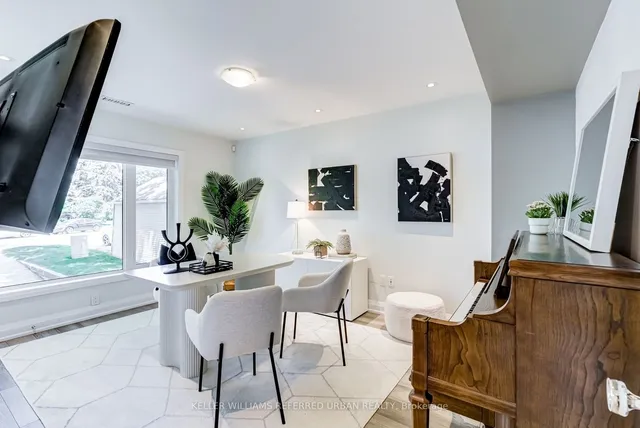 Additional property image - 399 Lake Promenade