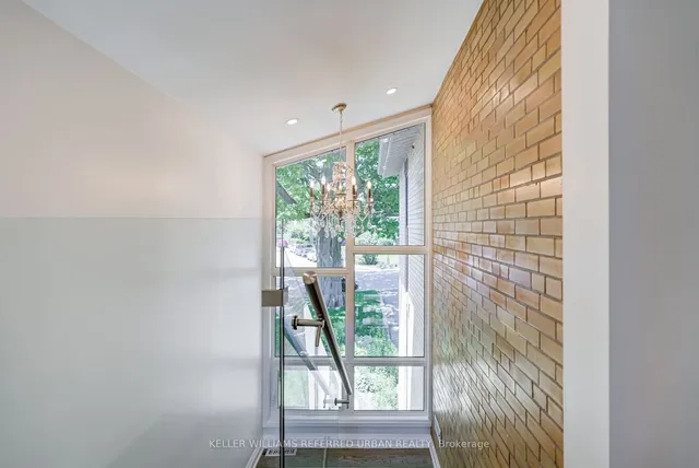 Additional property image - 399 Lake Promenade