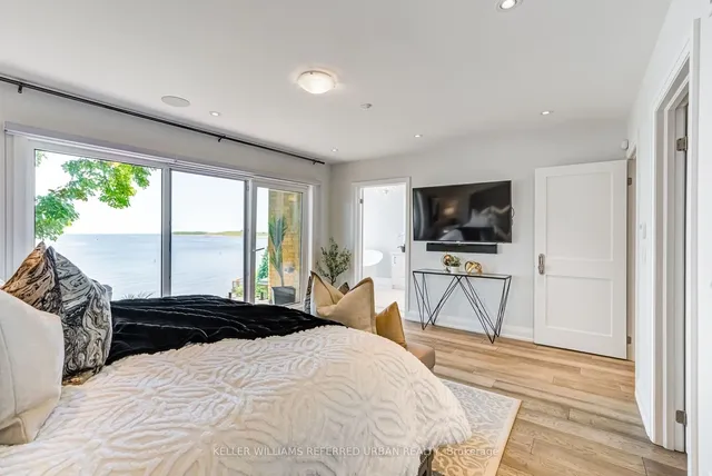 Additional property image - 399 Lake Promenade