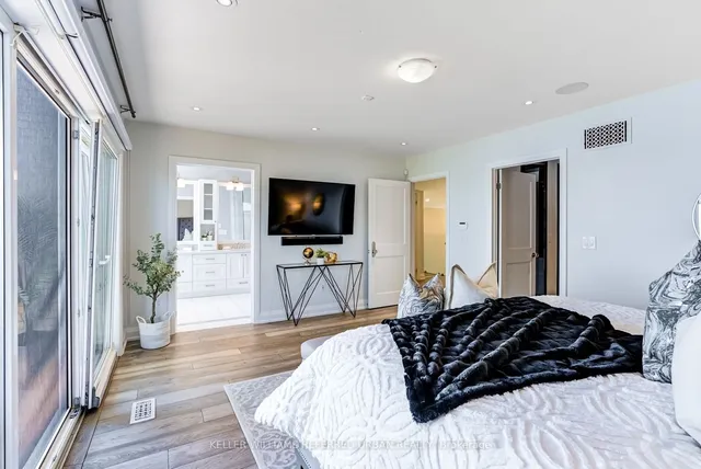 Additional property image - 399 Lake Promenade