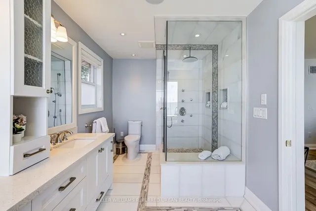 Additional property image - 399 Lake Promenade