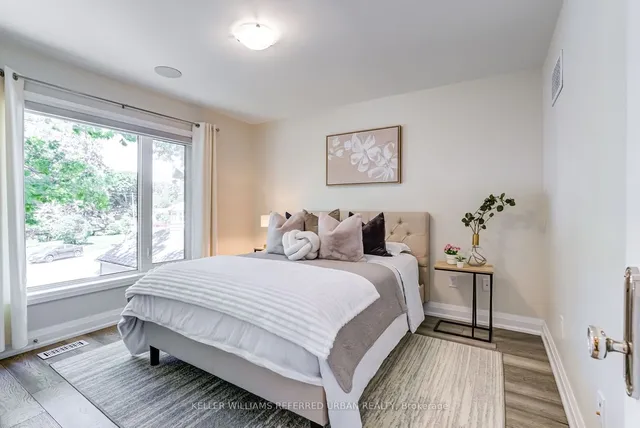 Additional property image - 399 Lake Promenade