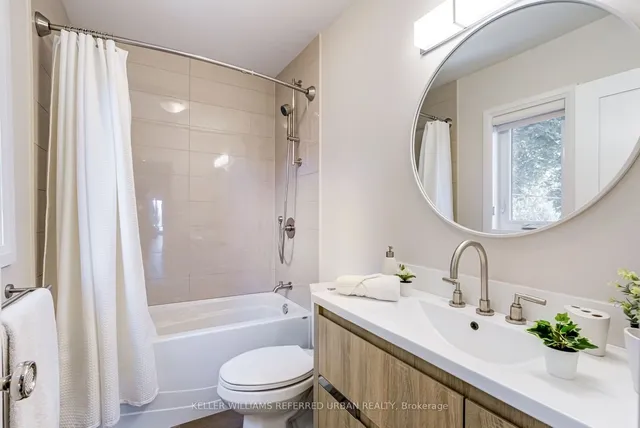 Additional property image - 399 Lake Promenade