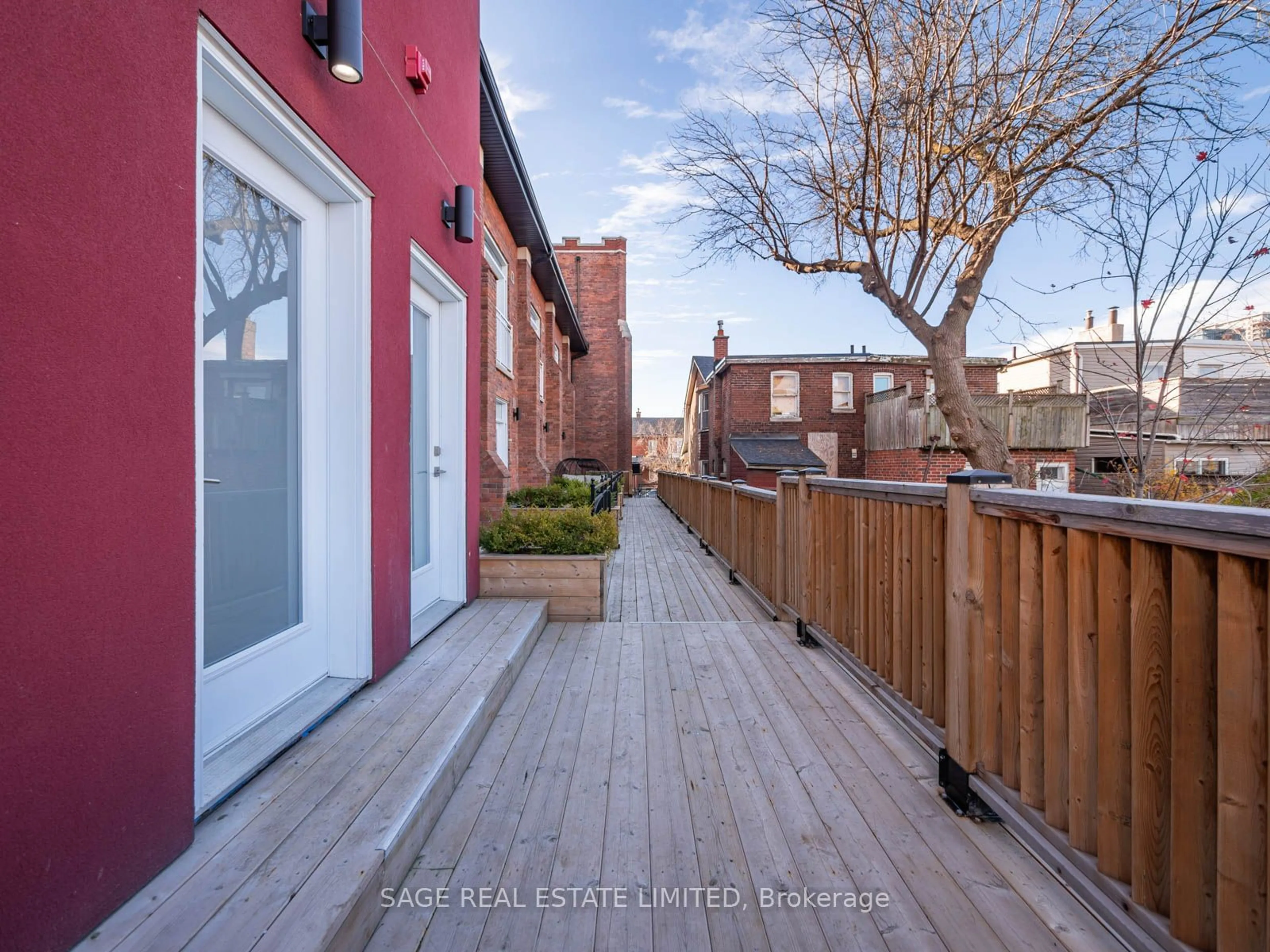 Patio, street for 1183 Dufferin St #108, Toronto Ontario M6H 4B7