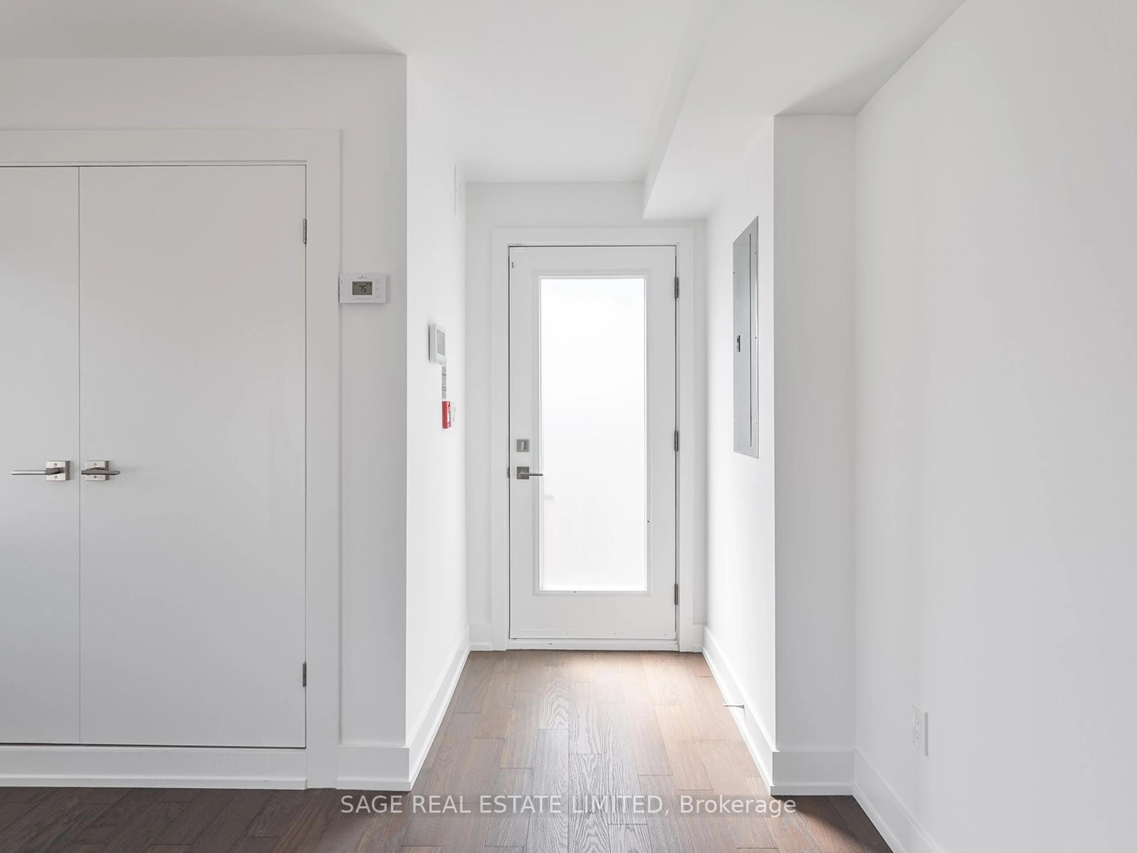 Indoor entryway for 1183 Dufferin St #109, Toronto Ontario M6H 4B7