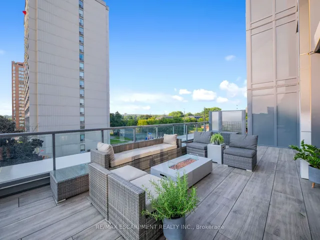 Additional property image - 500 Brock Ave Unit 302