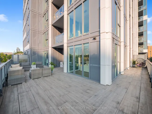 Additional property image - 500 Brock Ave Unit 302
