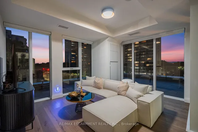 Additional property image - 500 Brock Ave Unit 302
