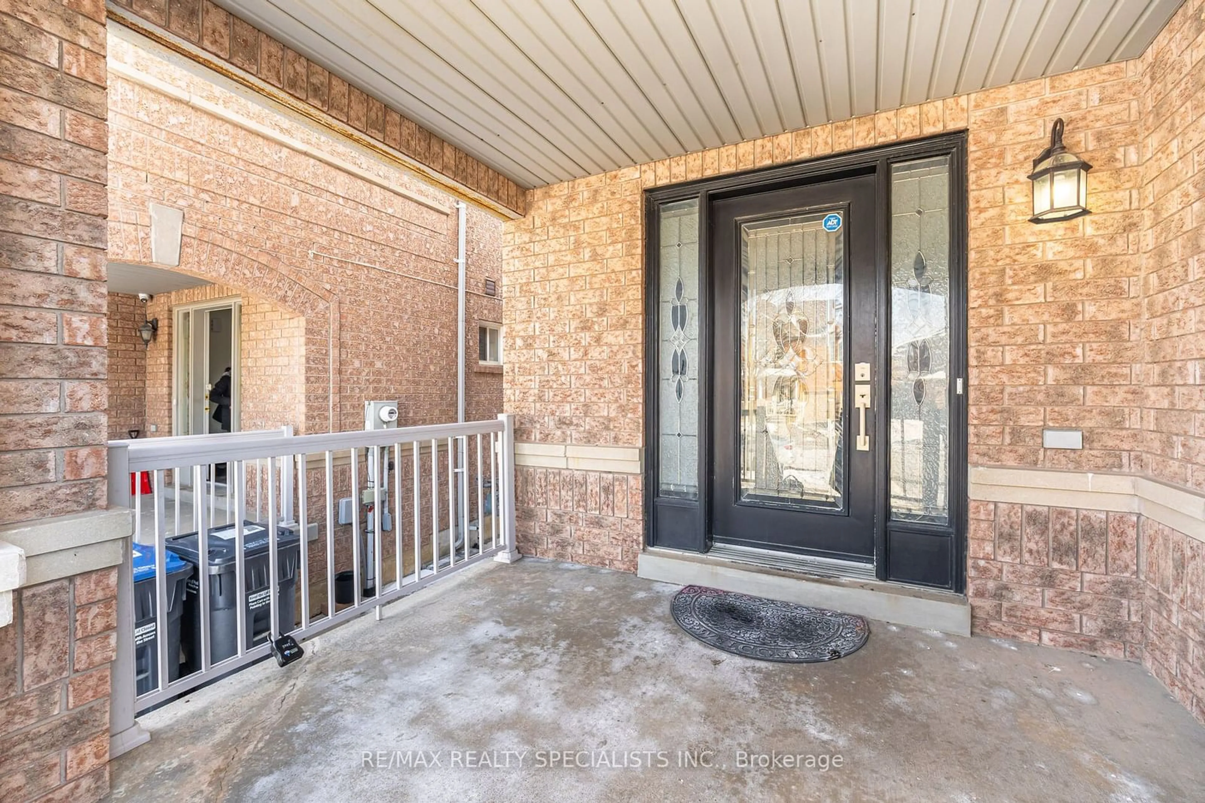 Indoor entryway for 59 Mccrimmon Dr, Brampton Ontario L7A 2Z5