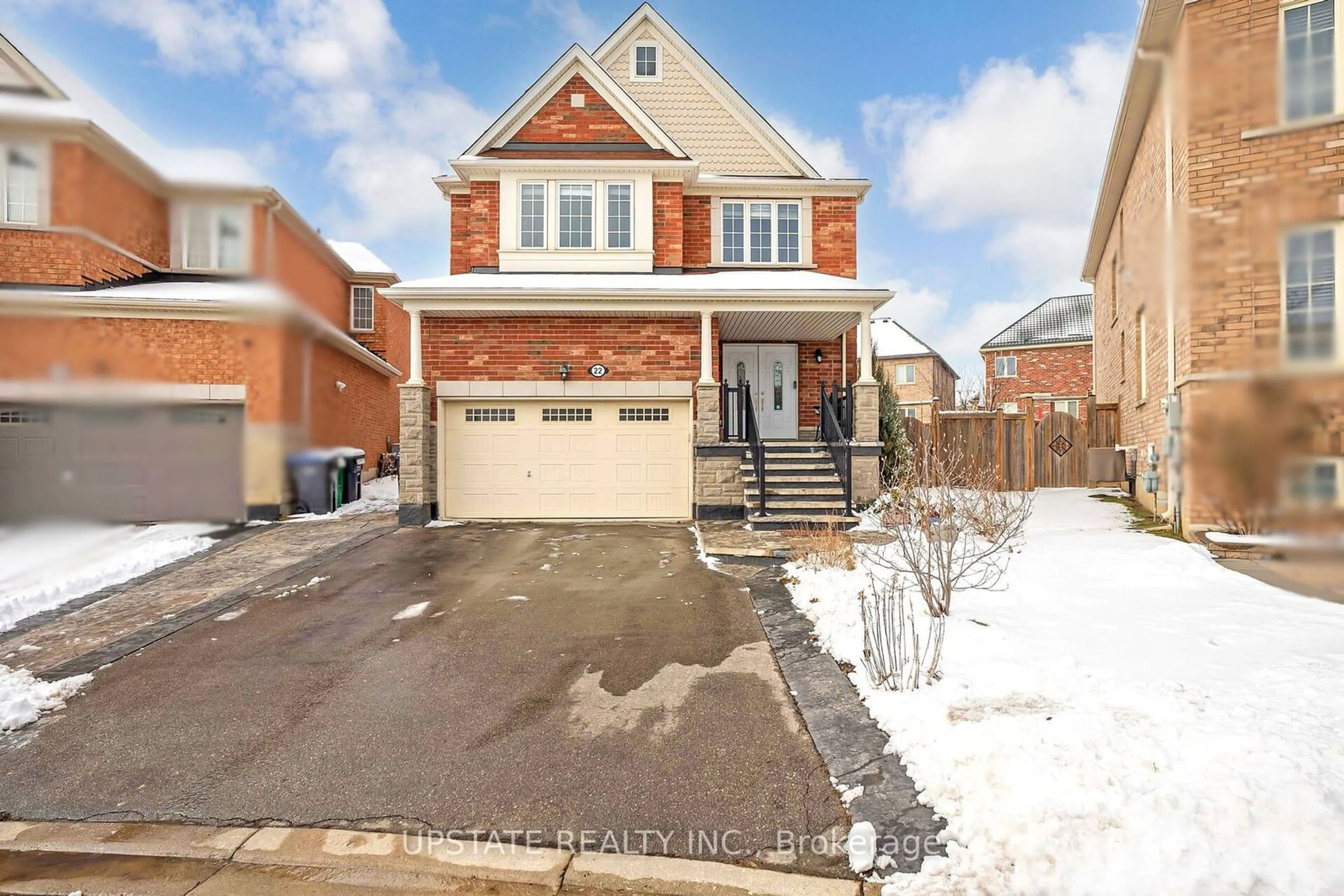 Home with brick exterior material, street for 22 Kawana Rd, Brampton Ontario L6Y 0W2