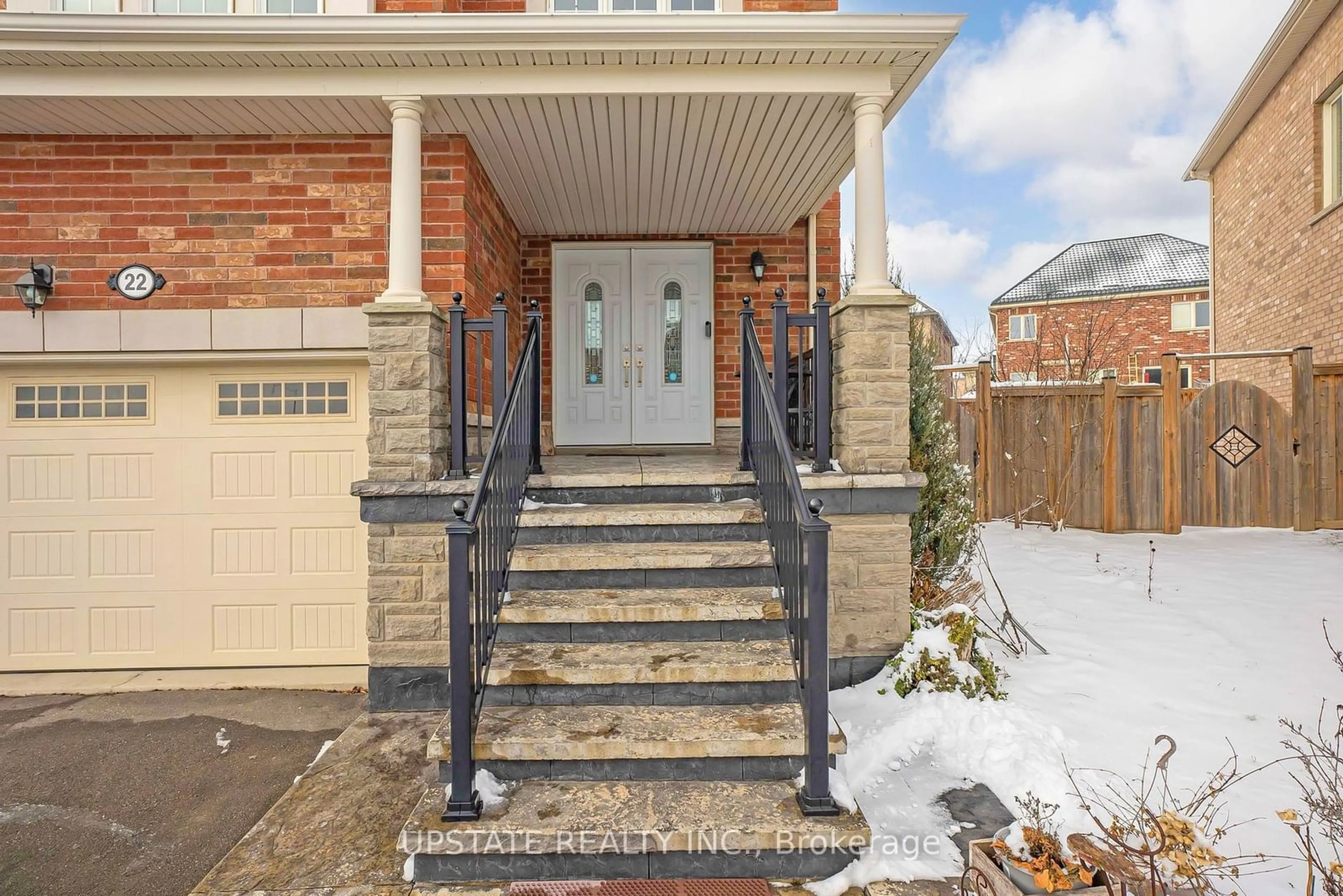 Unknown for 22 Kawana Rd, Brampton Ontario L6Y 0W2