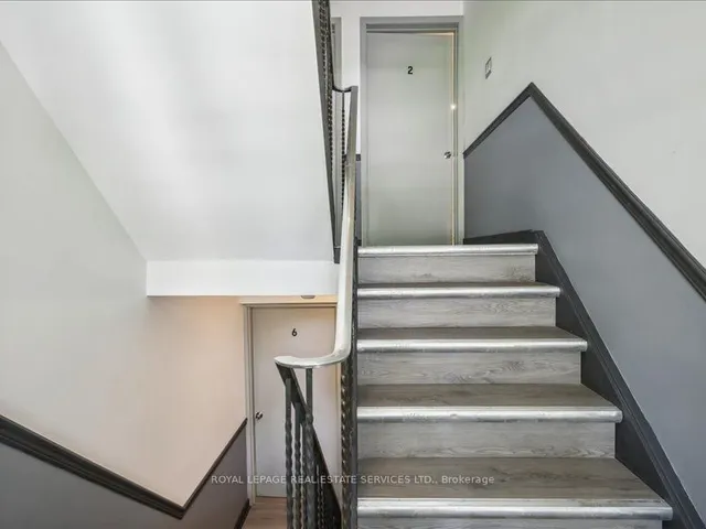 Additional image 36 of 18 Thirty Third St