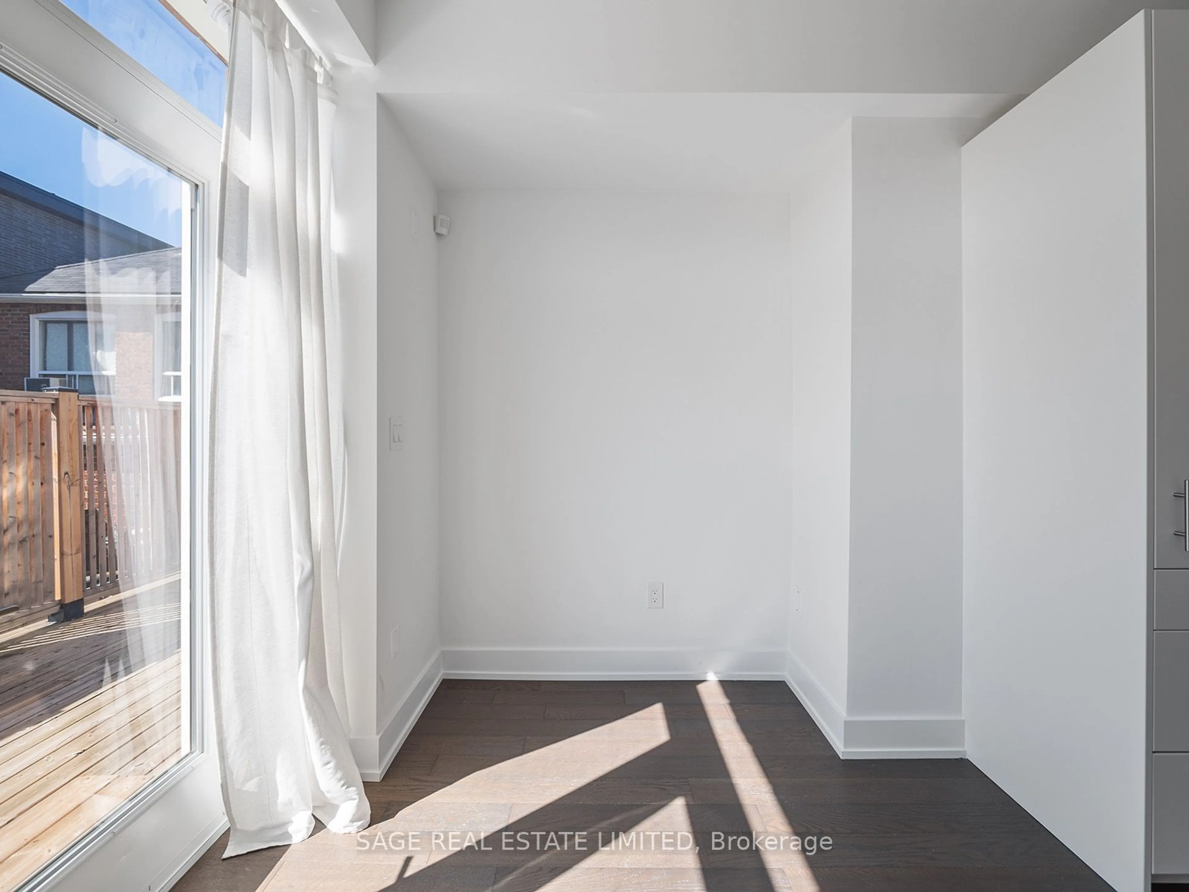 A pic of a room for 1183 Dufferin St #113, Toronto Ontario M6H 4B7