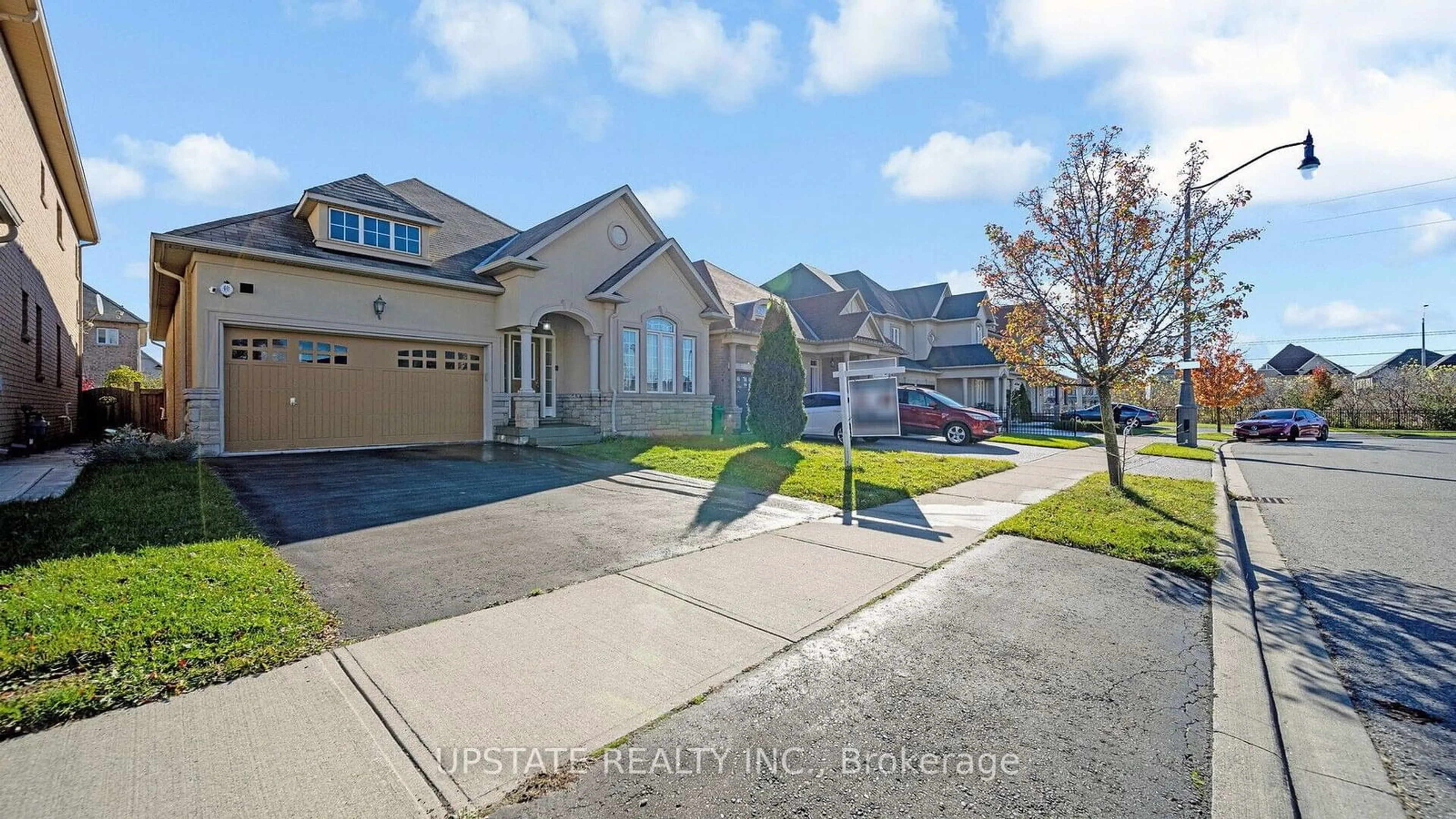 A pic from outside/outdoor area/front of a property/back of a property/a pic from drone, street for 40 Balin Cres, Brampton Ontario L6X 0V5