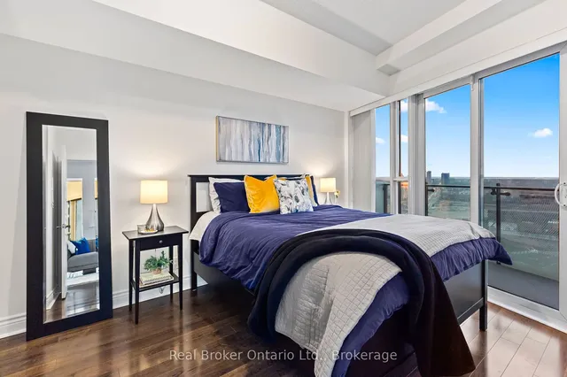 Additional property image - 50 Absolute Ave Unit 3701