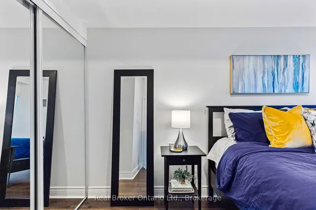 Additional property image - 50 Absolute Ave Unit 3701