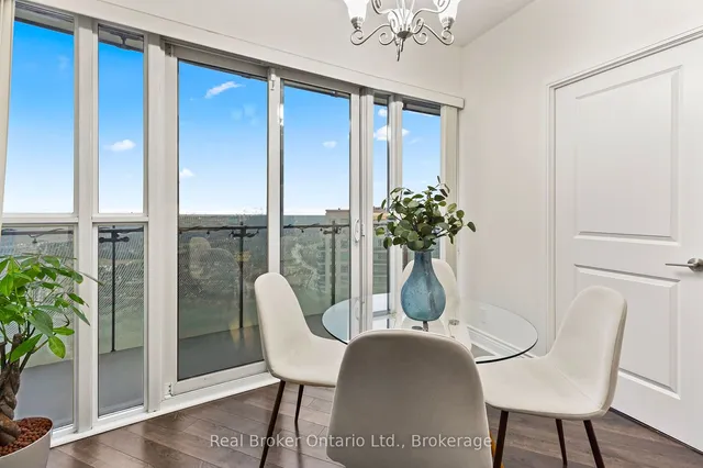 Additional property image - 50 Absolute Ave Unit 3701