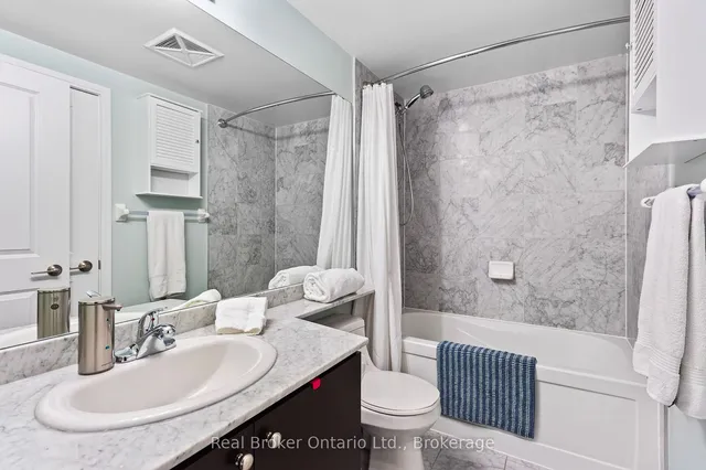 Additional property image - 50 Absolute Ave Unit 3701