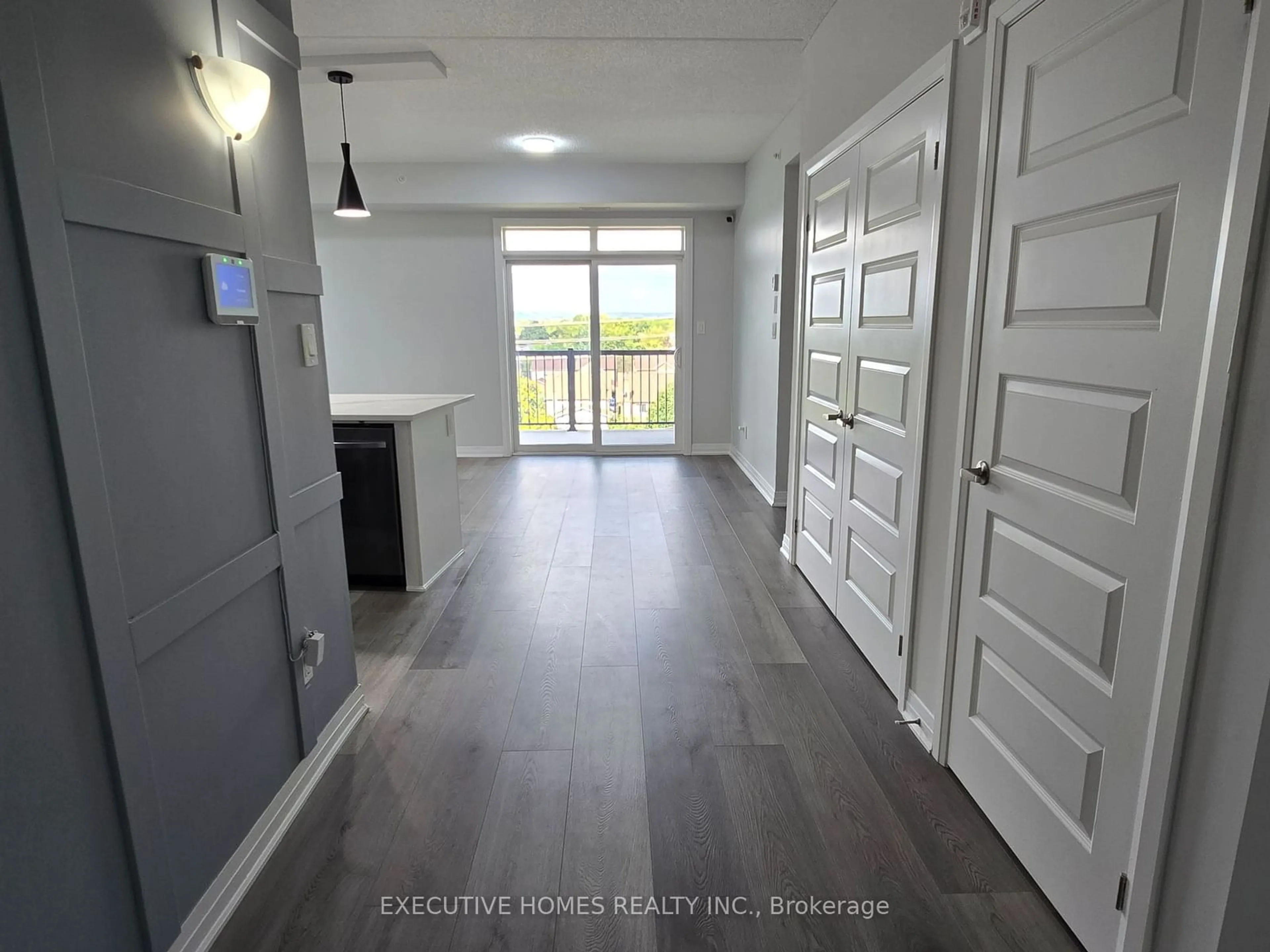 Indoor entryway for 610 Farmstead Dr #510, Milton Ontario L9T 8X5