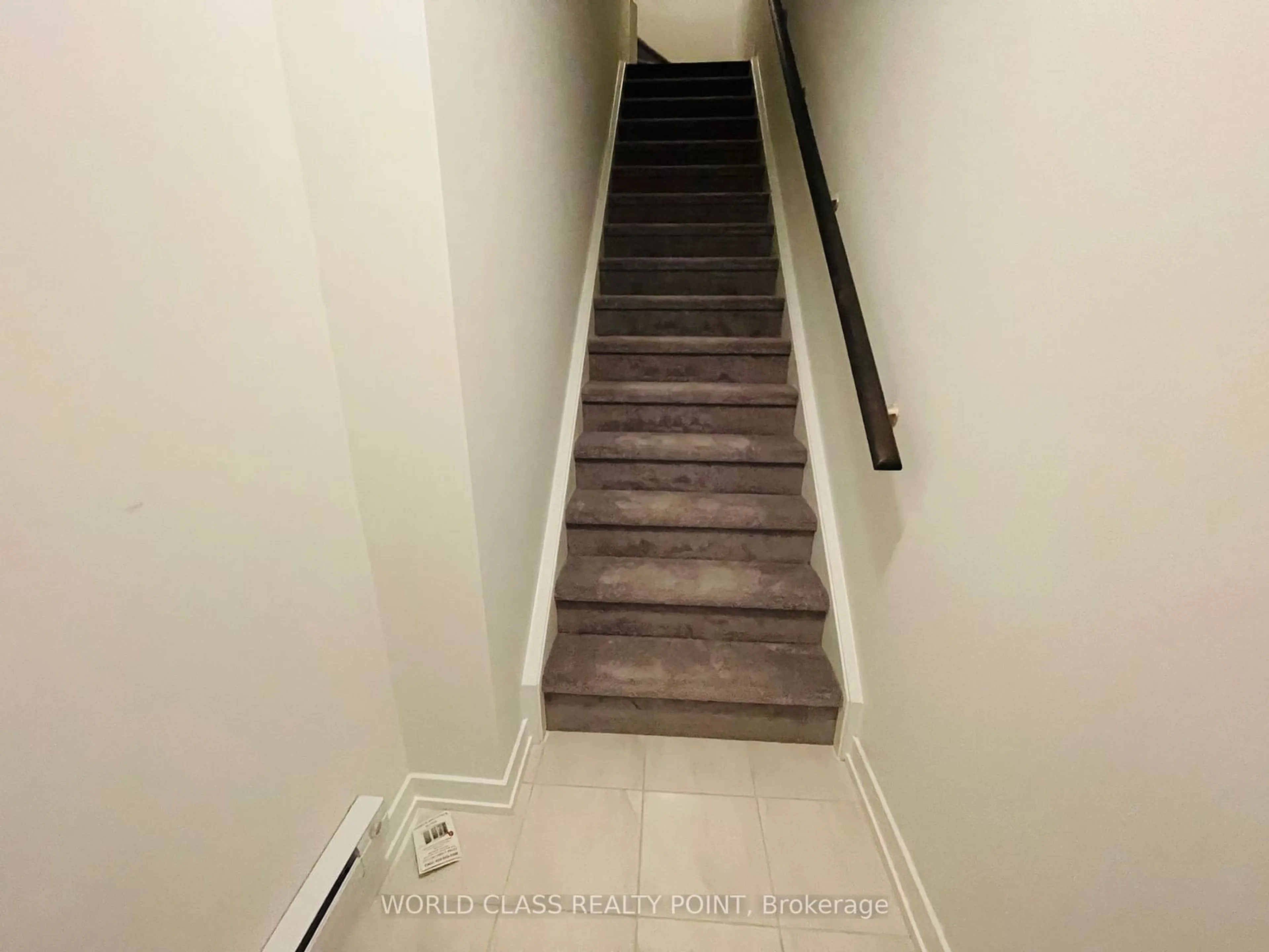 Stairs for 3546 Colonial Dr #33, Mississauga Ontario L5L 0C1